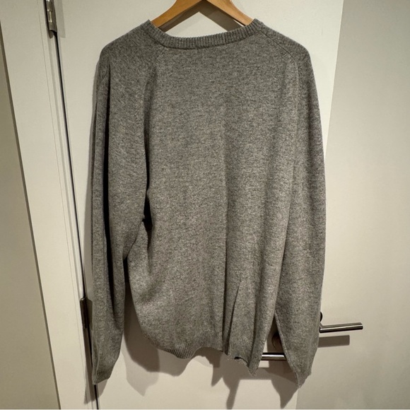 Eddie Bauer 100% Cashmere Sweater in Gray XXL Tall - Picture 6 of 7